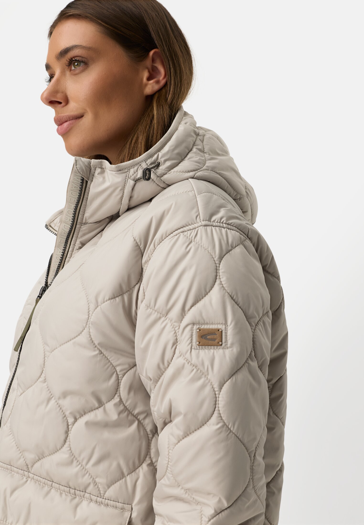Women Windproof coat with oversized fit Grey worn detail close