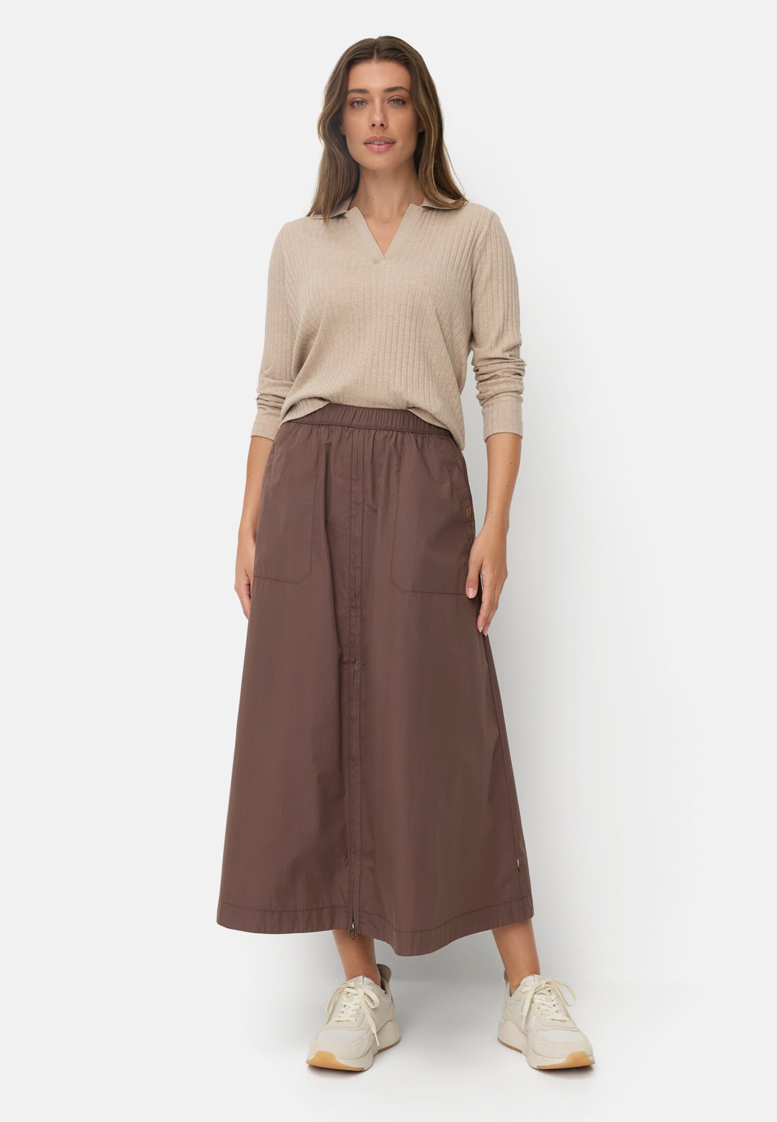Women Maxi skirt with a zip Brown worn front full body