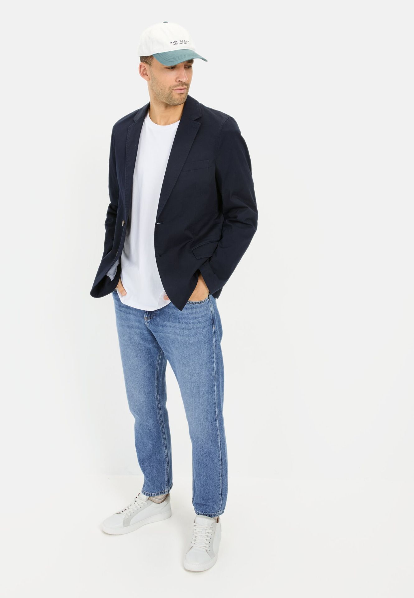 casual-blazer-for-men-in-dark-blue-camel-active